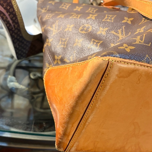 Louis Vuitton Brown Monogram Shoulder Bag - Picture 9 of 13